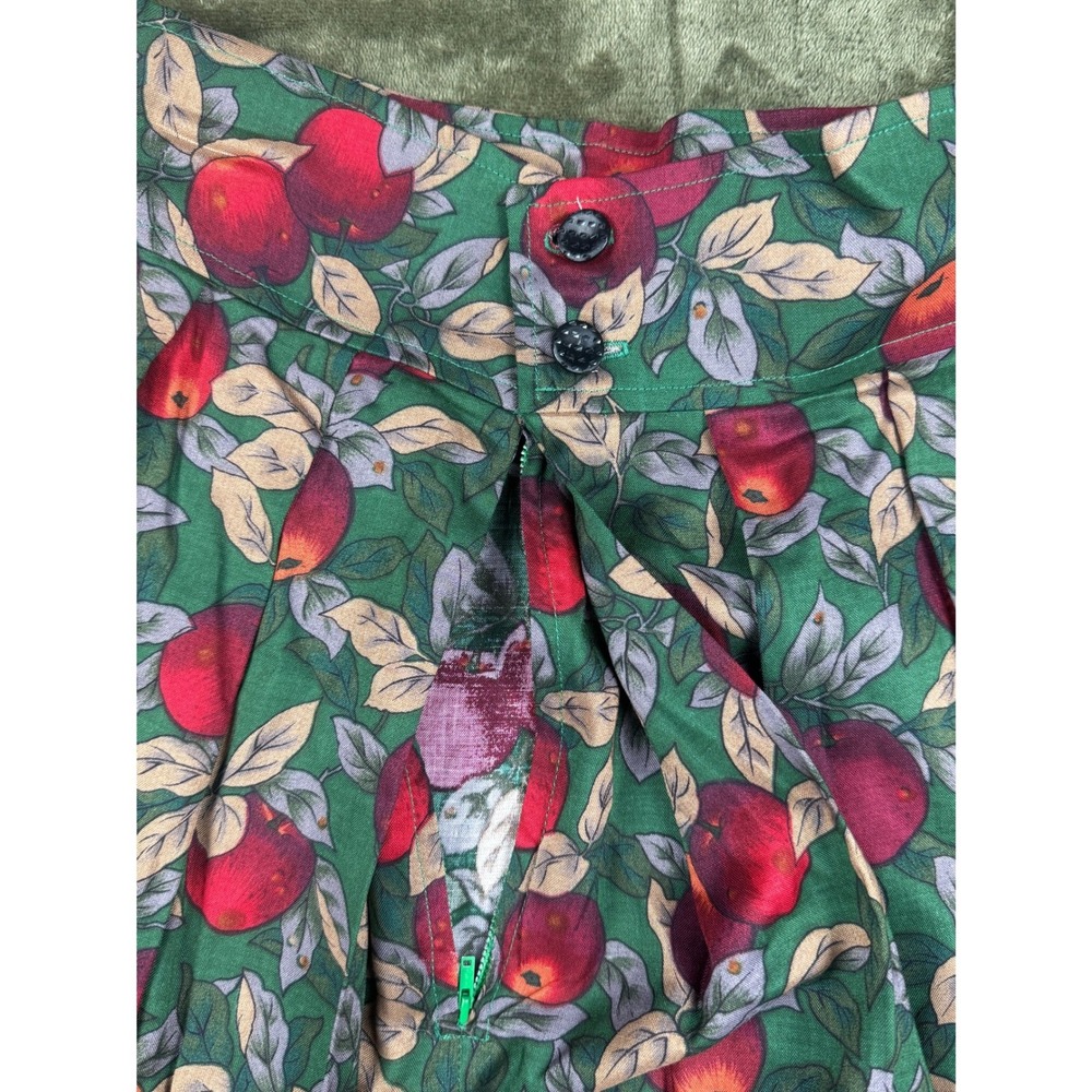 Vintage Style Apple Print Pleated Midi Skirt Green Red High Waist Pockets 26W - Picture 5 of 8